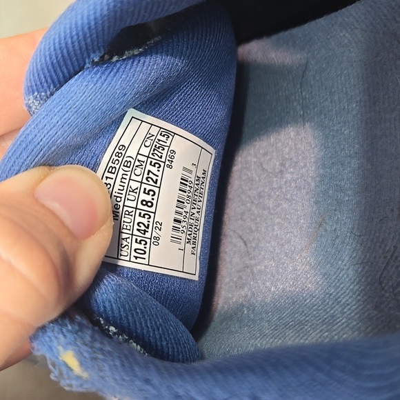 Brooks Women's Adrenaline GTS 22  Running Shoes Sneakers Sz 10.5 Medium B - Picture 9 of 13